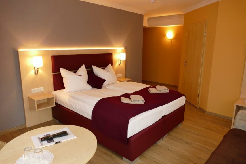 Doppelbett Schlafzimmer