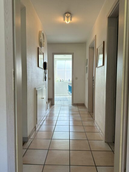 Flur-inOG Richtung Bad