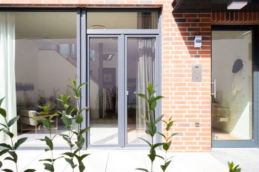 21e038b91ef5e4cc66323a53c26725